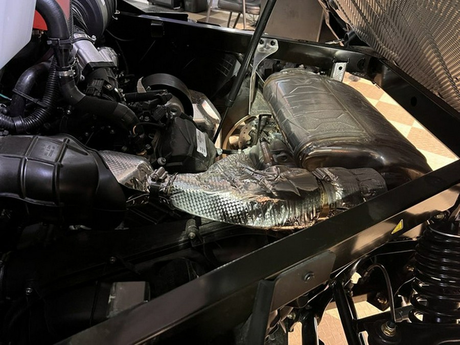 2025 Can-Am Defender Limited HD10