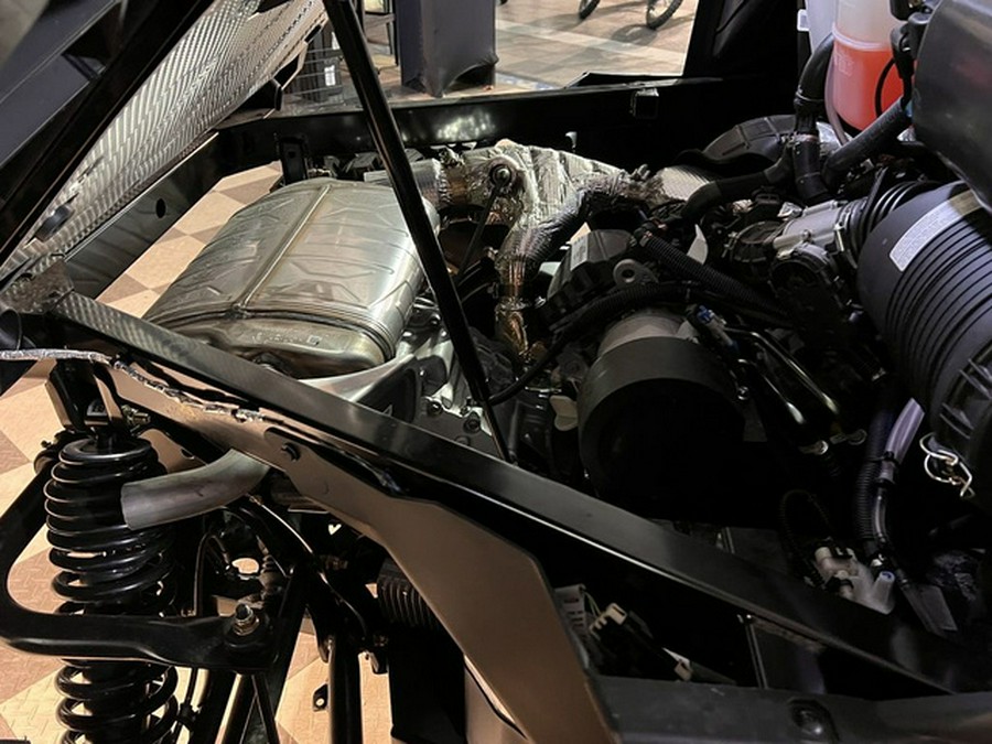 2025 Can-Am Defender Limited HD10