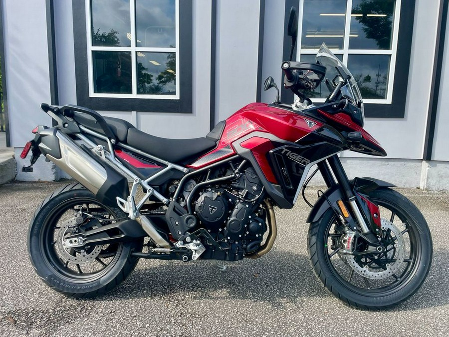 2025 Triumph Tiger 900 GT Carnival Red / Sapphire Black