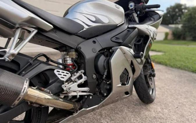 2004 Yamaha YZF-R6