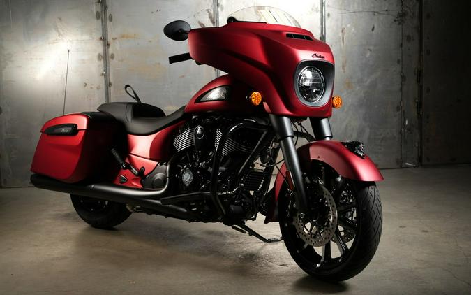 2024 Indian Motorcycle® Chieftain® Dark Horse® w/Powerband Audio Pkg Sunset Red Smoke