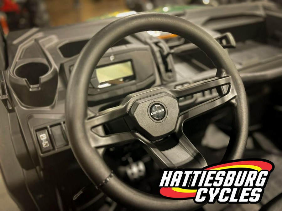 2026 Can-Am Defender HD7