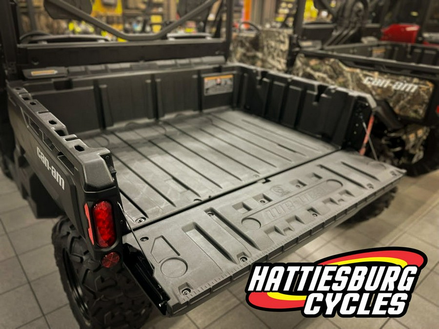 2026 Can-Am Defender HD7