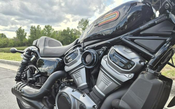 RH975S 2023 Nightster Special