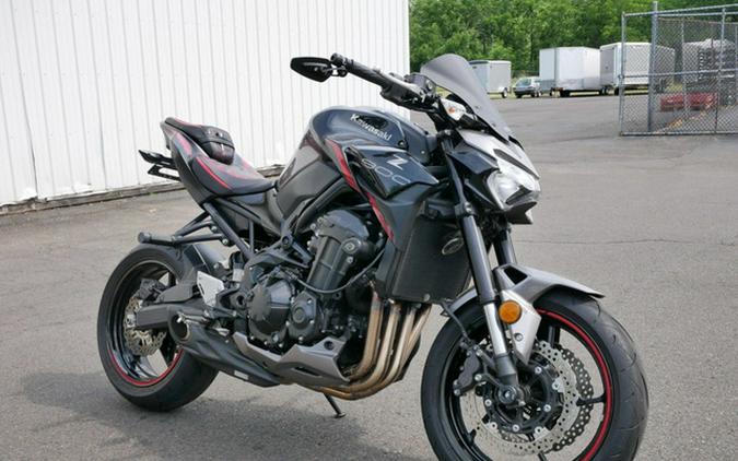 2023 Kawasaki Z900 ABS Metallic Black/Graphite Gray/Flat Black