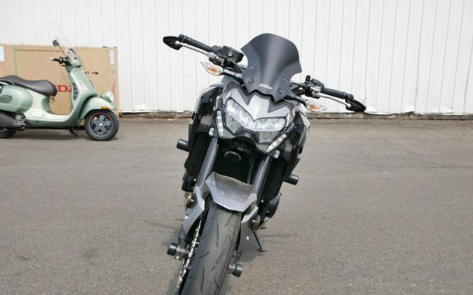 2023 Kawasaki Z900 ABS Metallic Black/Graphite Gray/Flat Black