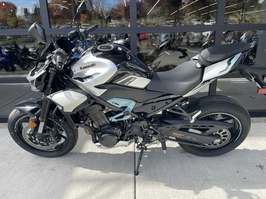 2025 Kawasaki Z900 ABS