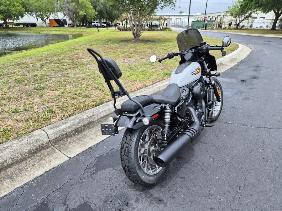 RH975S 2025 Nightster Special