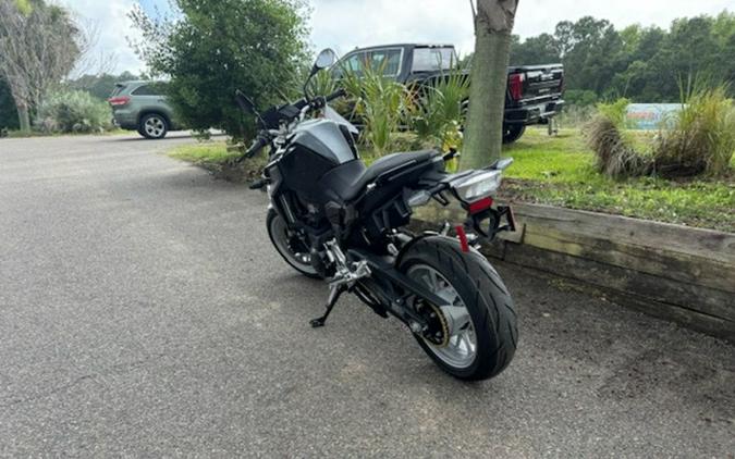 2023 BMW F 900 R Black Storm Metallic