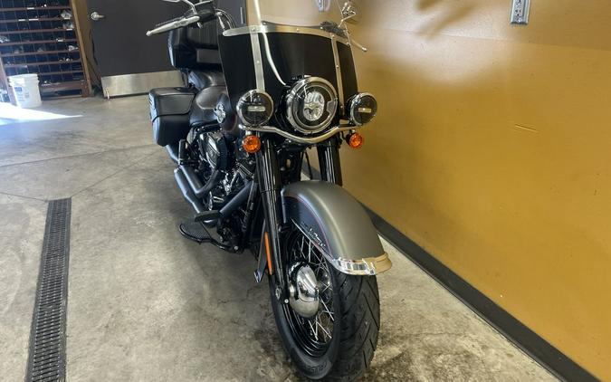 2018 Harley-Davidson® FLHCS - Softail® Heritage Classic 114