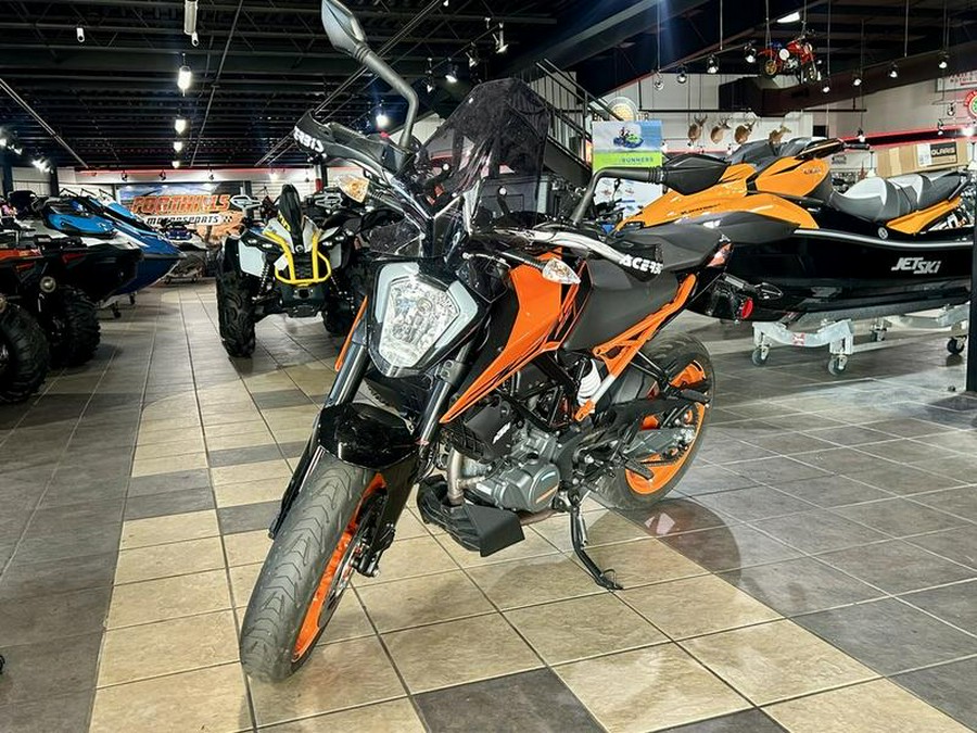 2022 KTM 200 Duke