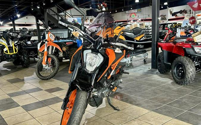 2022 KTM 200 Duke