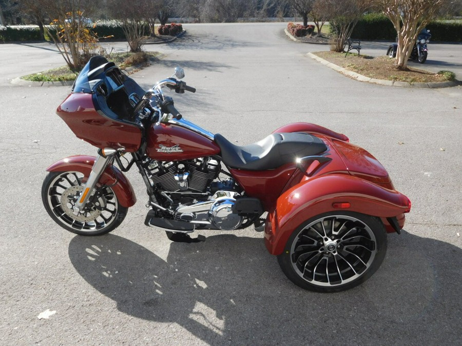 FLTRT 2024 Road Glide 3