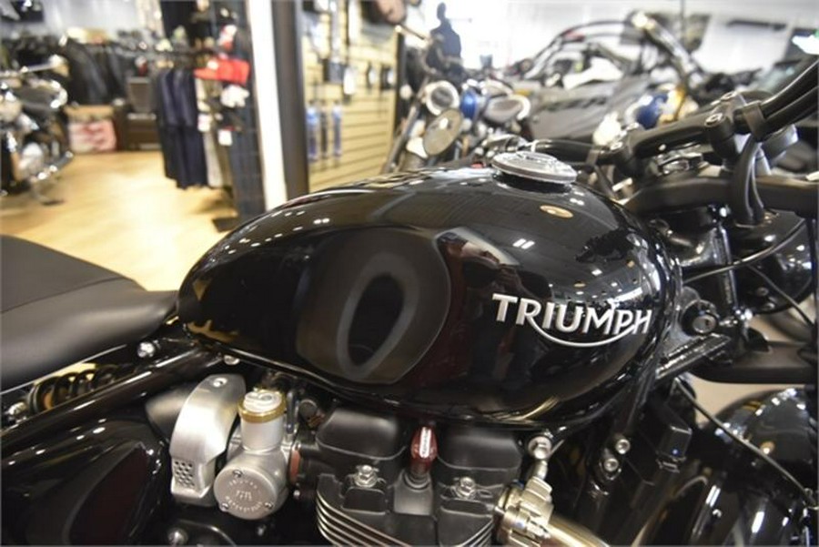 2023 Triumph Bonneville Bobber Jet Black