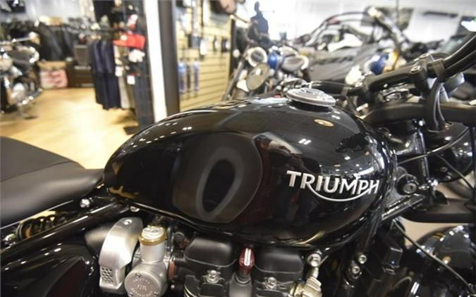 2023 Triumph Bonneville Bobber Jet Black