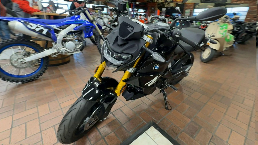 2025 BMW G 310 R