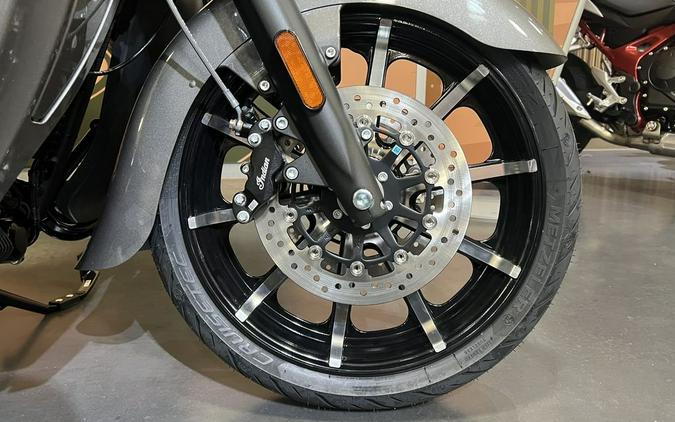 2025 Indian Motorcycle® Roadmaster® Dark Horse® w/Powerband Audio Heavy Metal