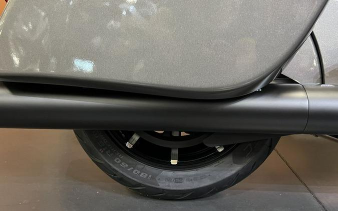 2025 Indian Motorcycle® Roadmaster® Dark Horse® w/Powerband Audio Heavy Metal