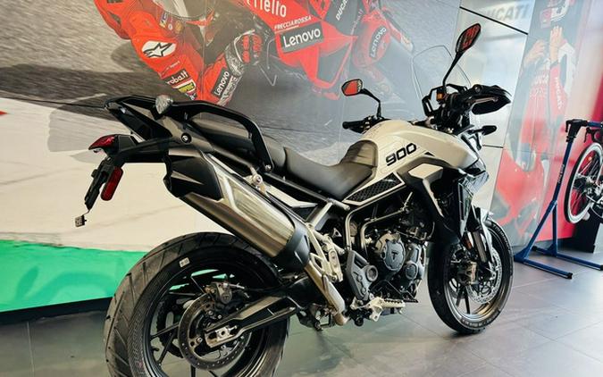 2024 Triumph Tiger 900 GT Snowdonia White Sapphire Black