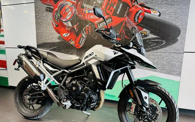 2024 Triumph Tiger 900 GT Snowdonia White Sapphire Black