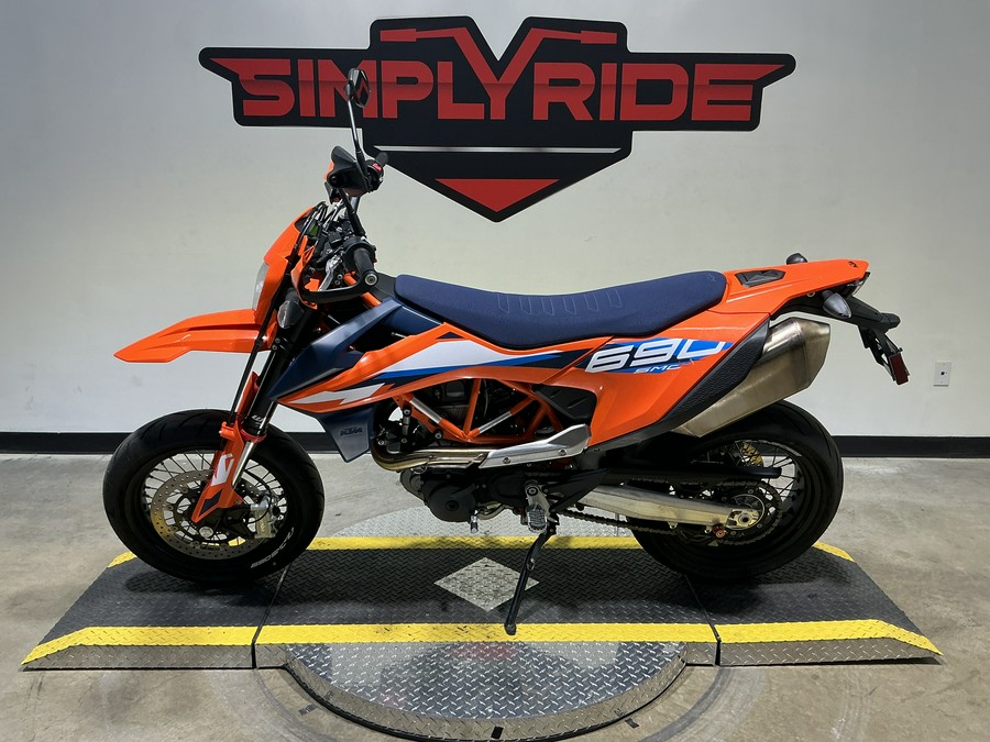 2023 KTM 690 SMC R