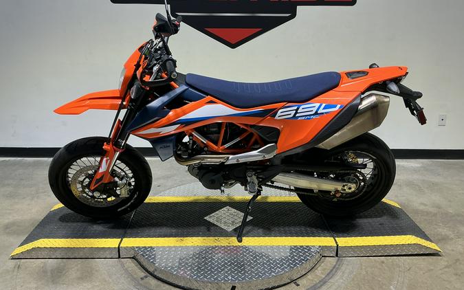 2023 KTM 690 SMC R