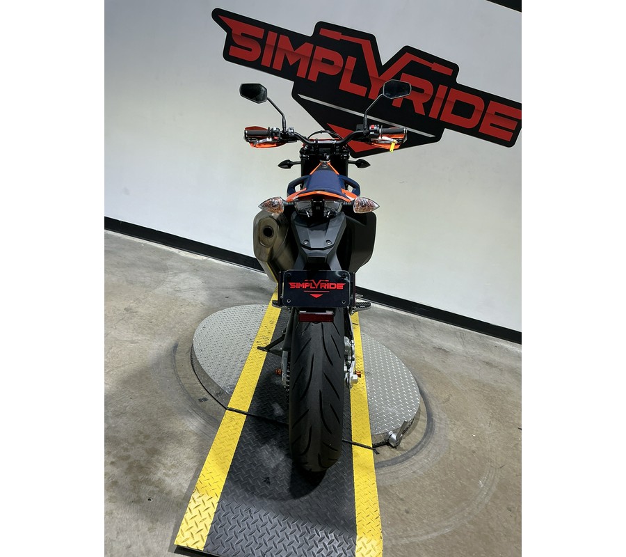 2023 KTM 690 SMC R