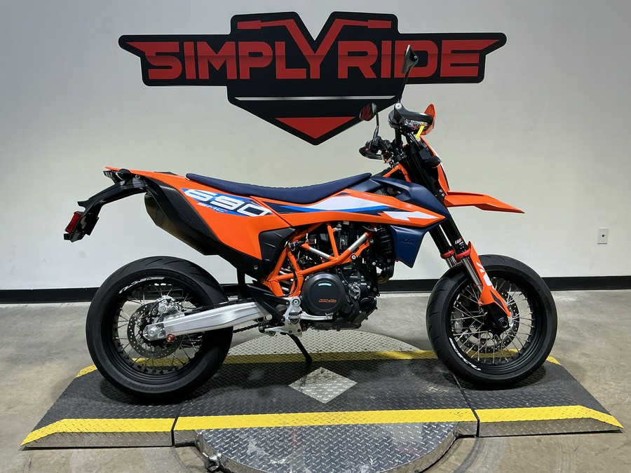 2023 KTM 690 SMC R