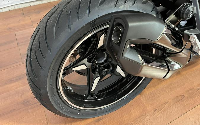 2026 BMW R 1300 R OPTION 719 PACKAGE