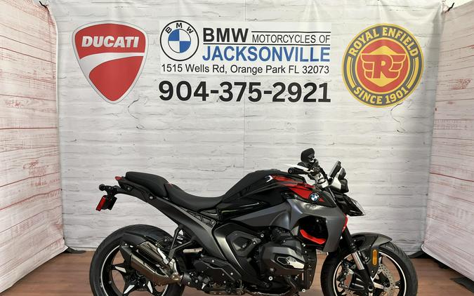 2026 BMW R 1300 R OPTION 719 PACKAGE