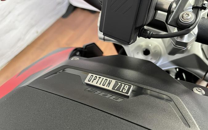 2026 BMW R 1300 R OPTION 719 PACKAGE