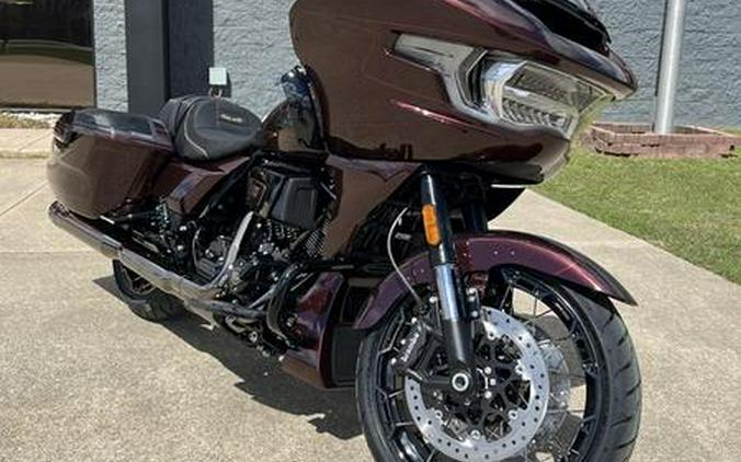 2023 Harley-Davidson CVO Road Glide Review [16 Fast Facts]