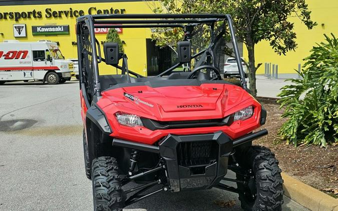 2024 Honda Pioneer 1000-5 Deluxe