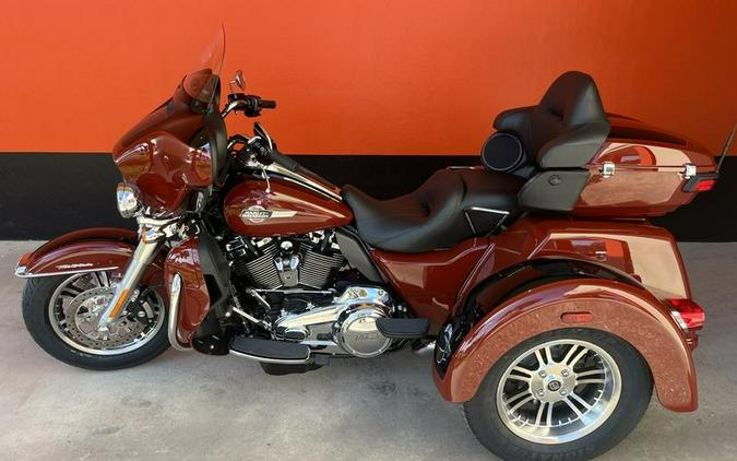 2024 Harley-Davidson® FLHTCUTG - Tri Glide® Ultra