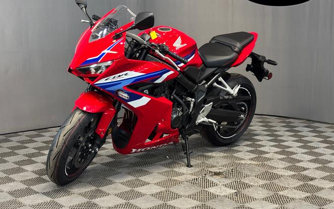 2026 Honda CBR650R E-Clutch