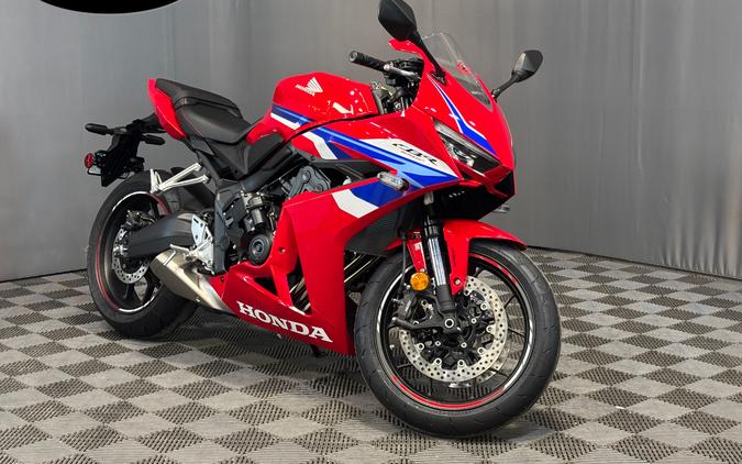 2026 Honda CBR650R E-Clutch