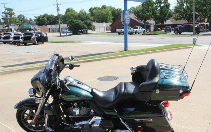 2015 Harley-Davidson Ultra Limited Two-Tone Deep Jade Pearl/Vivid Black