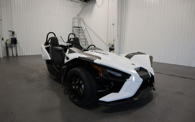 2023 Polaris Slingshot® Slingshot® S Manual