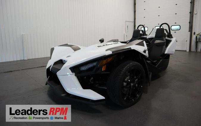 2023 Polaris Slingshot® Slingshot® S Manual