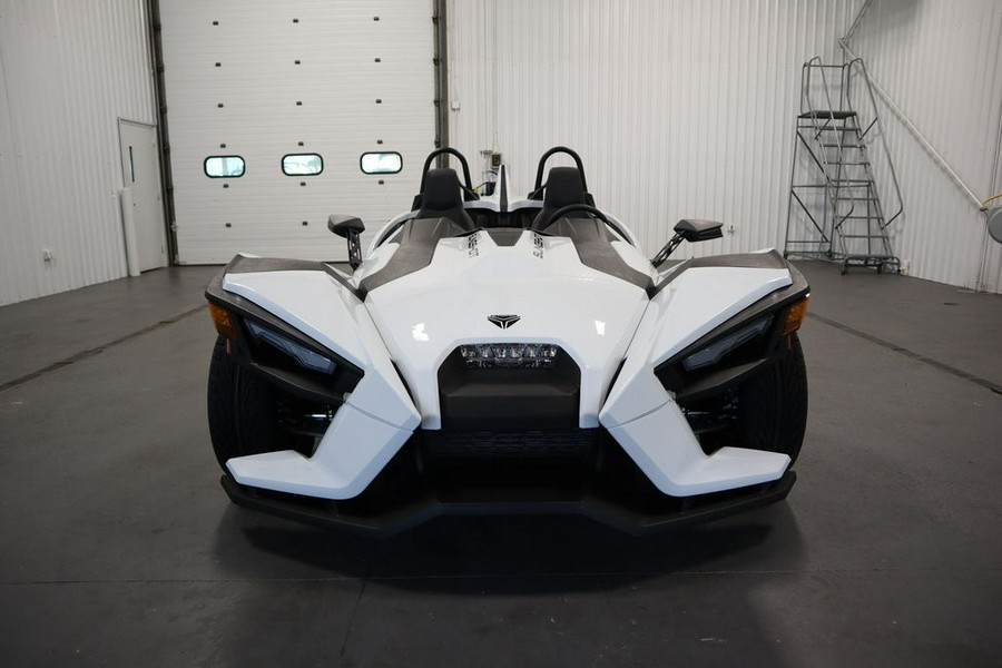 2023 Polaris Slingshot® Slingshot® S Manual