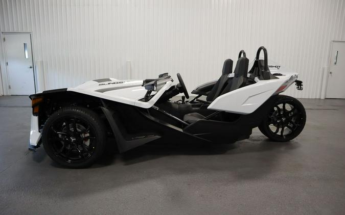 2023 Polaris Slingshot® Slingshot® S Manual