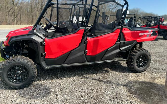 2023 Honda Pioneer 1000-6 Deluxe Crew