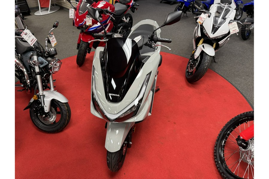 2025 Honda PCX ABS