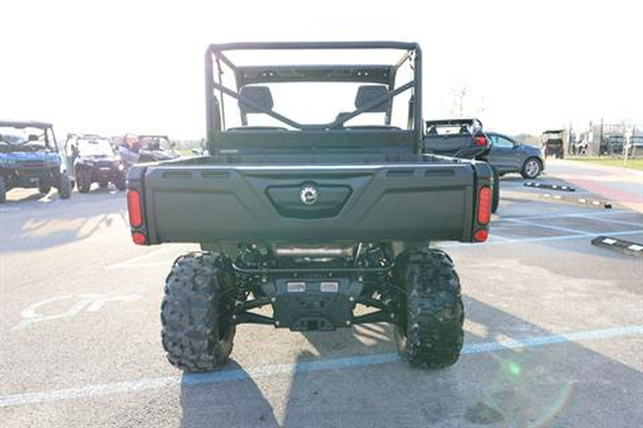 2025 Can-Am Defender DPS HD7