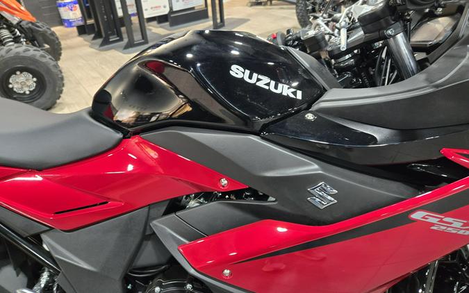 2025 SUZUKI GSX250R ABS