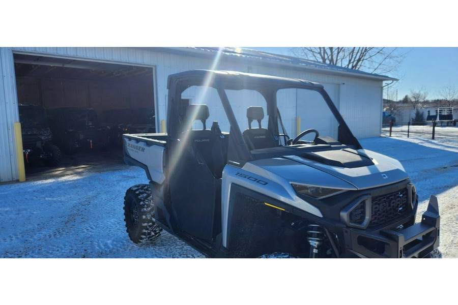 2024 Polaris Industries R24XAE1RBH