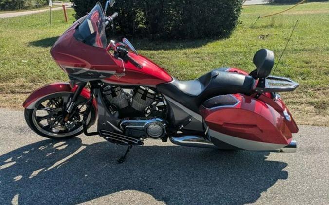 2015 Victory Magnum® Base