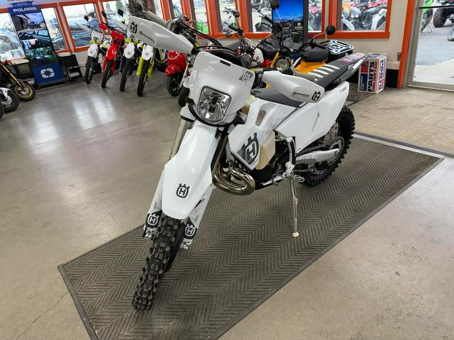 2025 Husqvarna® TE 300 Pro