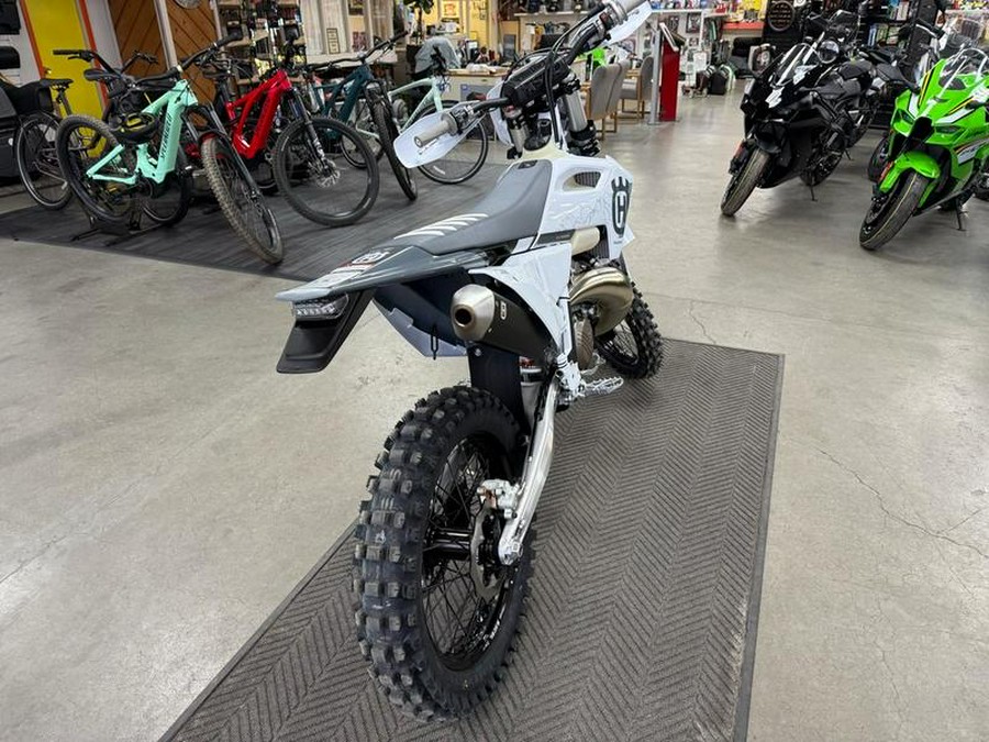 2025 Husqvarna® TE 300 Pro