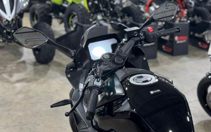 2025 Suzuki GSX 8R